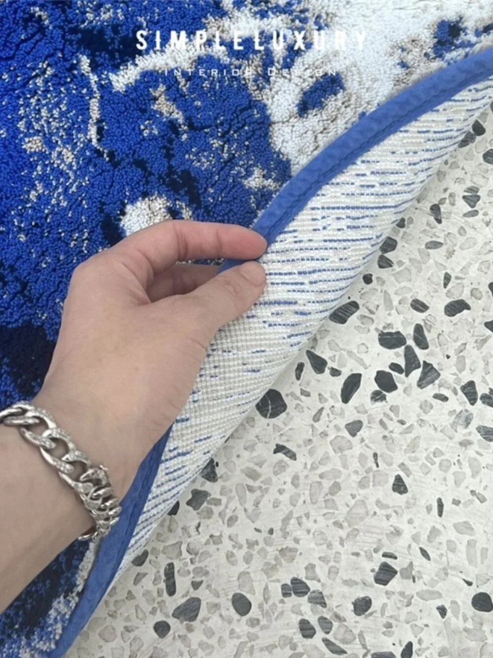 Discontinued Brand New ABYSS & HABIDECOR Blue Galaxy Salto Round Bath Rug 31